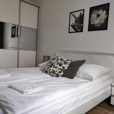 Lux Apartment Close To Medicover And Paley Warsawa Bagian luar foto