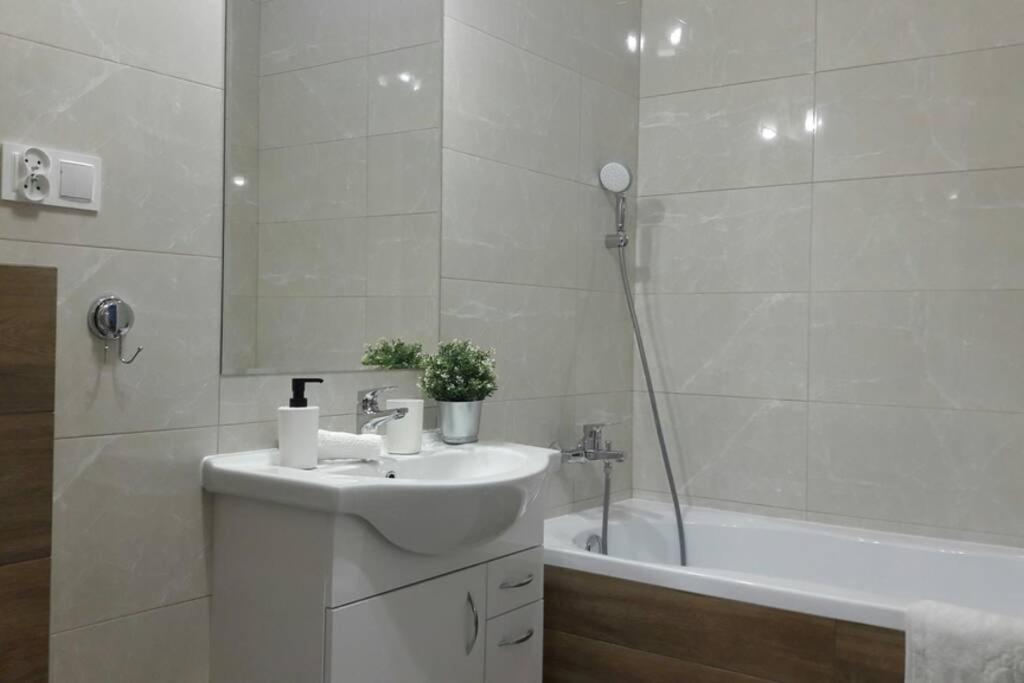 Lux Apartment Close To Medicover And Paley Warsawa Bagian luar foto